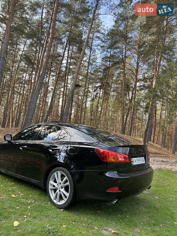 Седан Lexus IS 2006 в Ізюмі