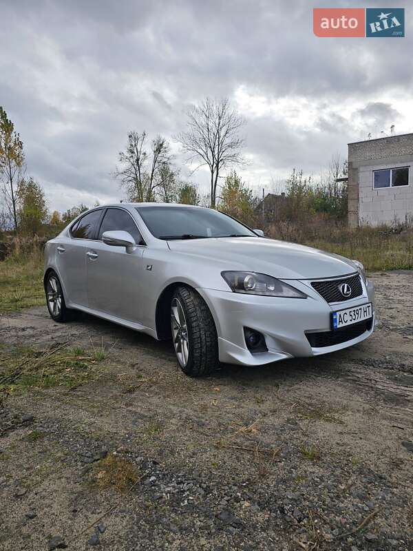Седан Lexus IS 2011 в Камені-Каширському