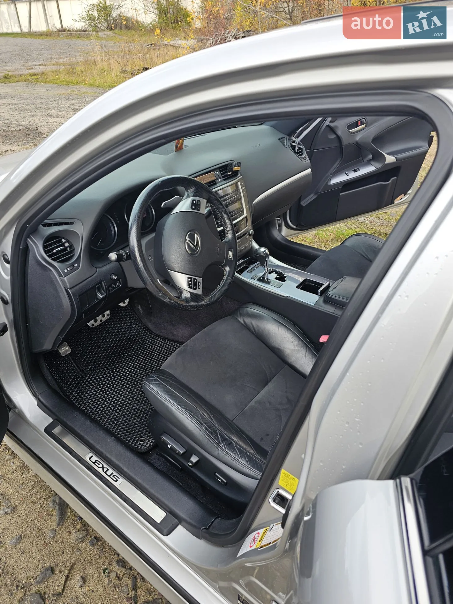 2011 Lexus IS - мініатюра 4