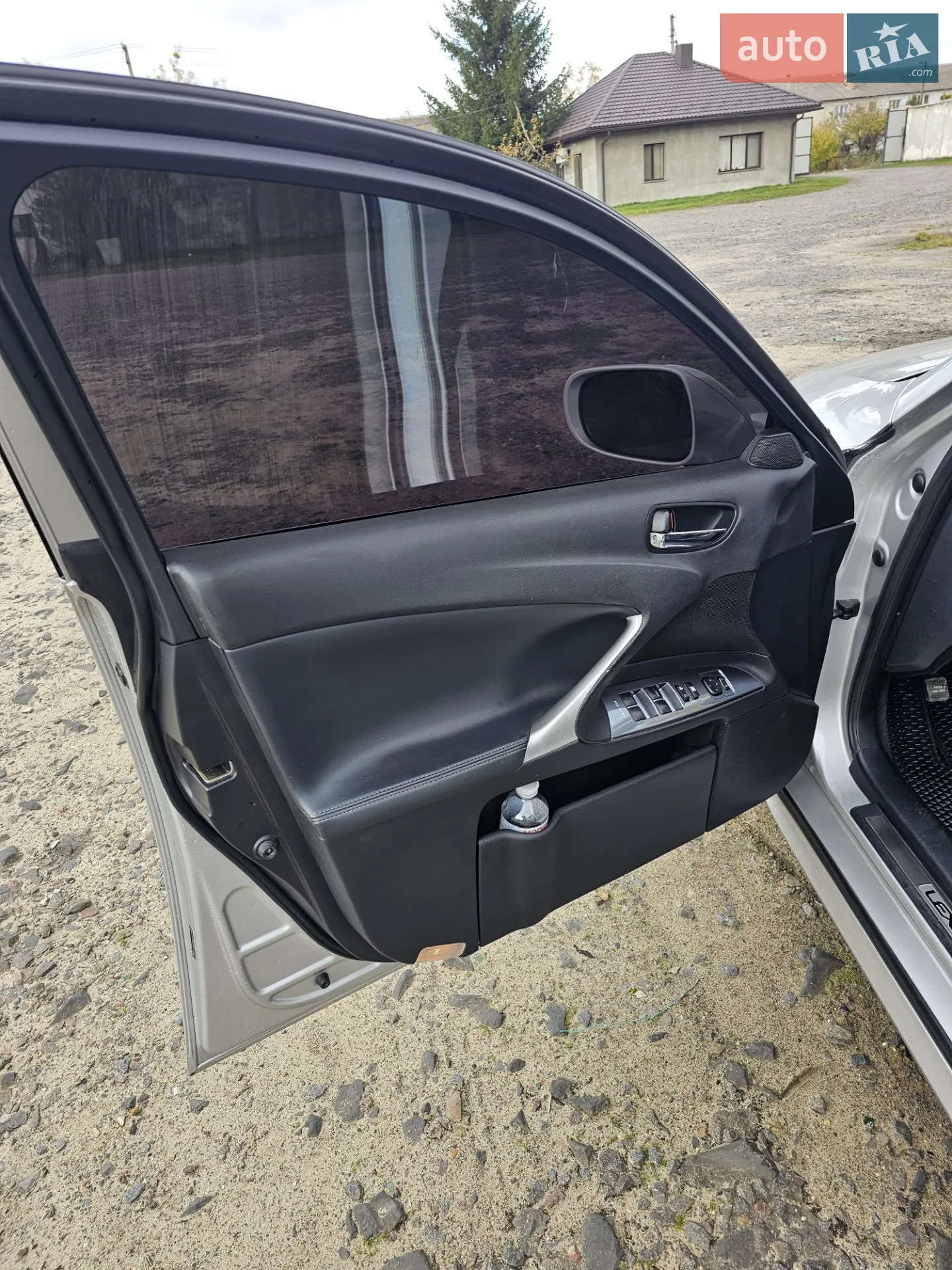 2011 Lexus IS - мініатюра 11