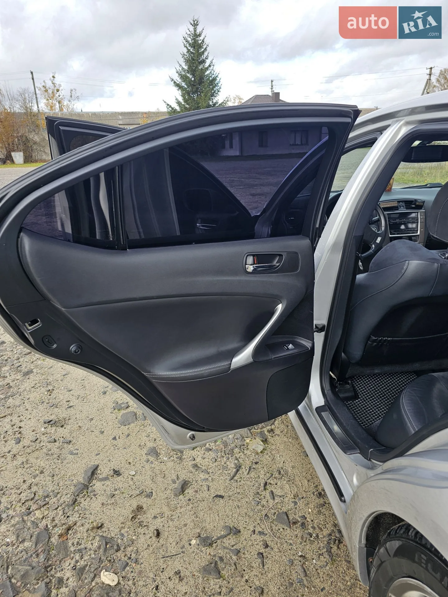 2011 Lexus IS - мініатюра 13