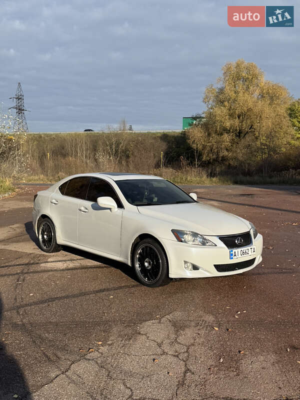 Седан Lexus IS 2006 в Борисполе