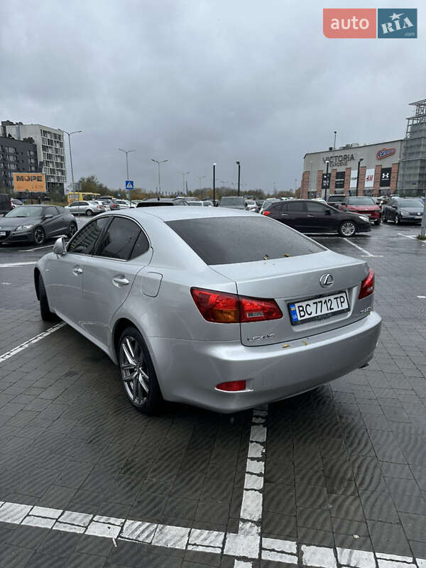 Седан Lexus IS 2007 в Львові