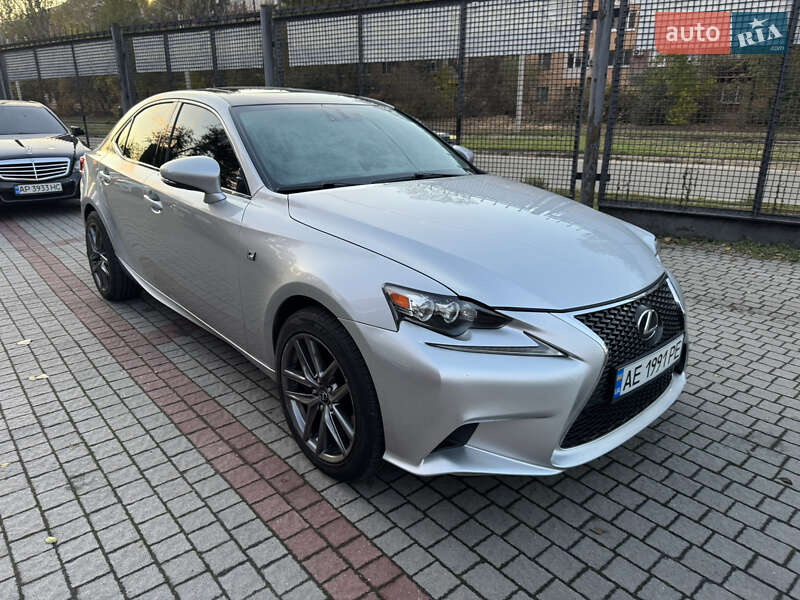 Седан Lexus IS 2016 в Запоріжжі