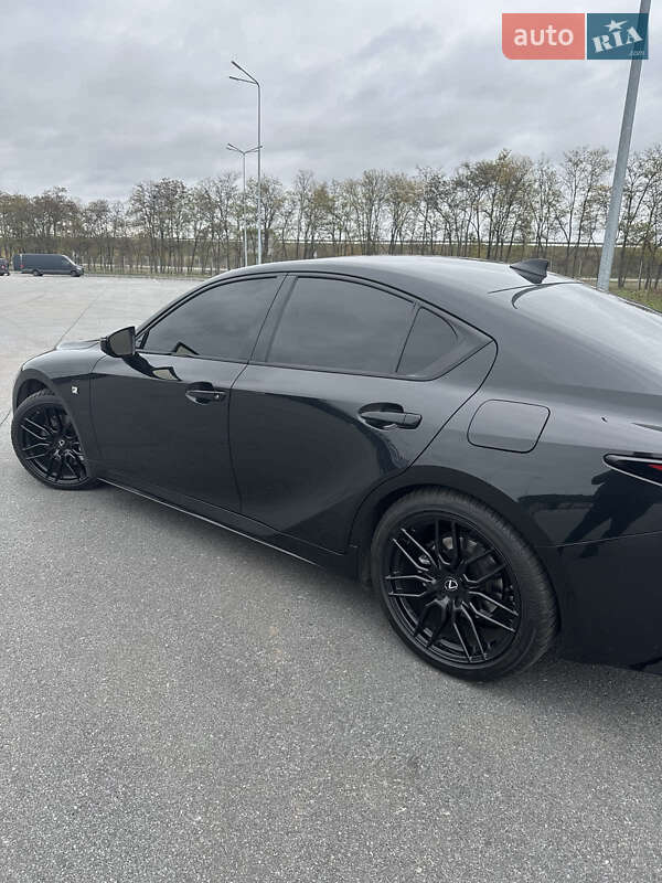 Седан Lexus IS 2022 в Днепре