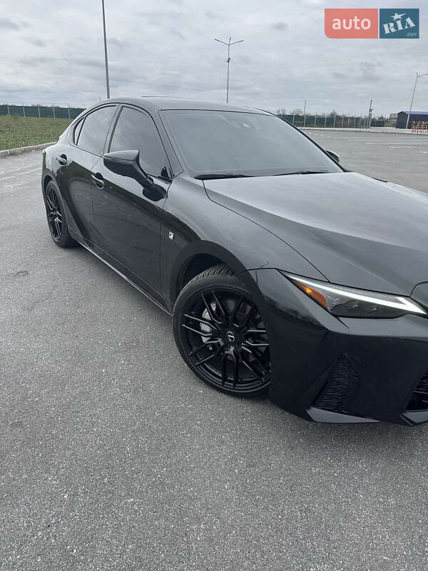 Седан Lexus IS 2022 в Днепре