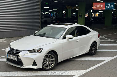Седан Lexus IS 2017 в Киеве