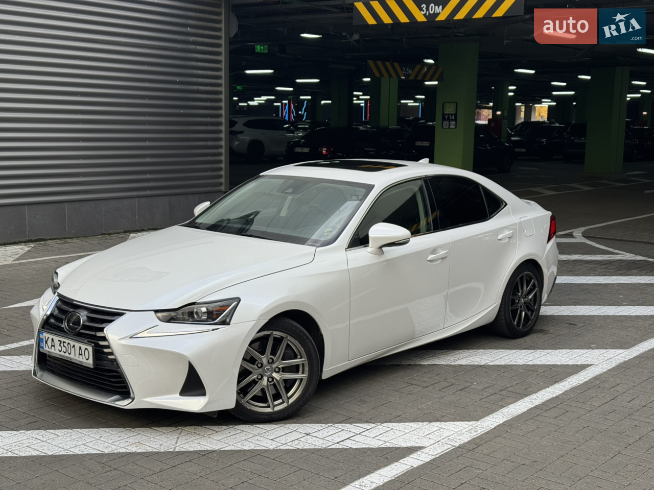 2016 Lexus IS - мініатюра 9