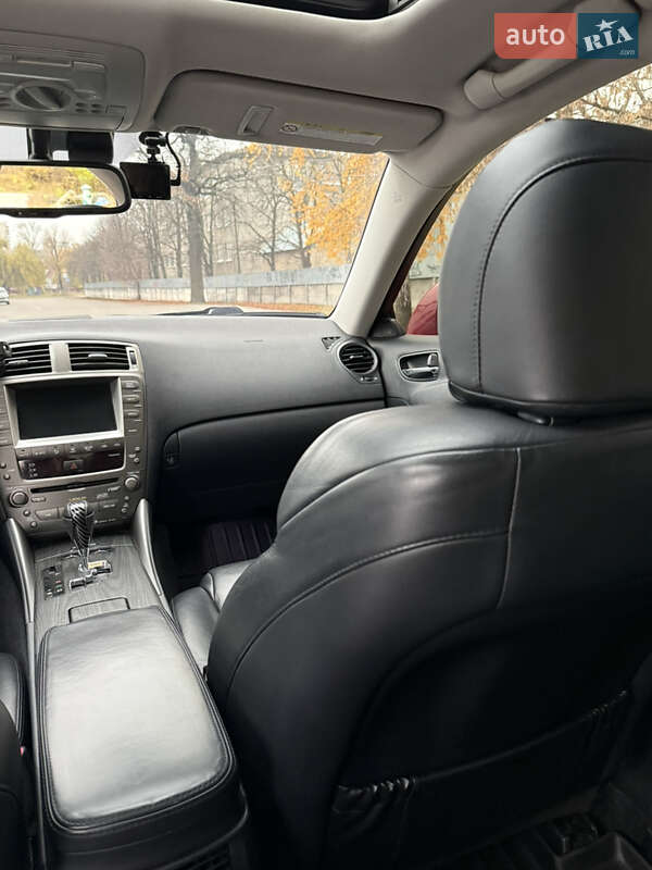 Седан Lexus IS 2008 в Киеве