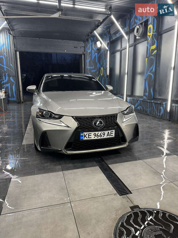 Седан Lexus IS 2016 в Днепре