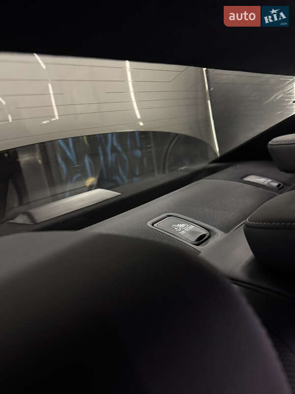 Седан Lexus IS 2016 в Днепре