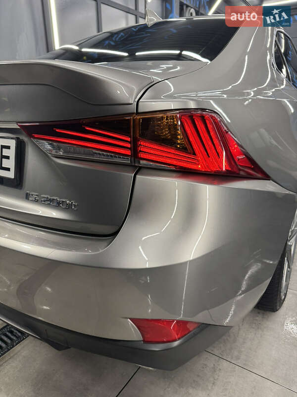 Седан Lexus IS 2016 в Днепре