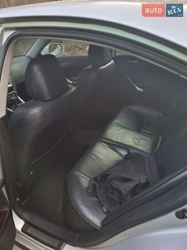 Седан Lexus IS 2005 в Полтаві