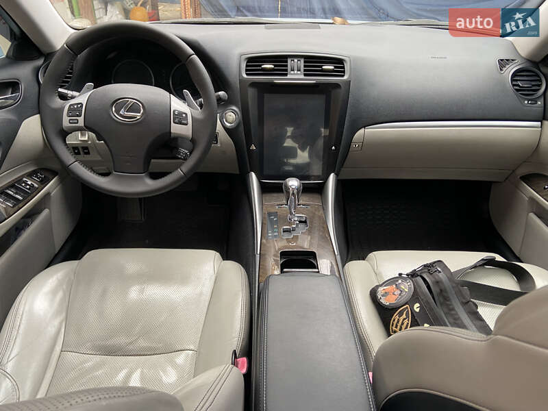 Седан Lexus IS 2011 в Черкассах