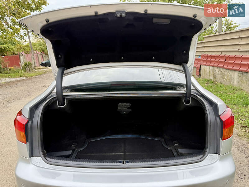 Седан Lexus IS 2005 в Одессе