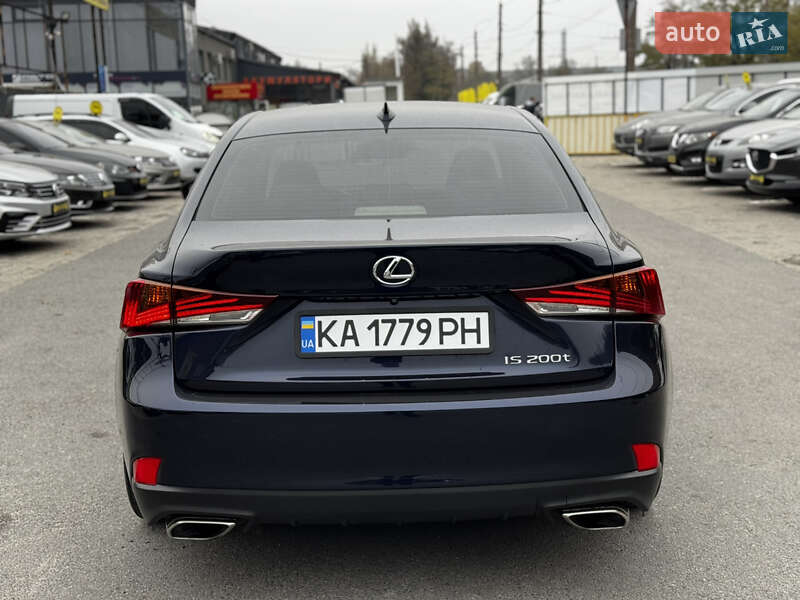 Седан Lexus IS 2017 в Днепре