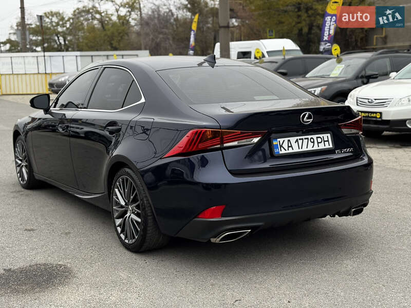 Седан Lexus IS 2017 в Днепре