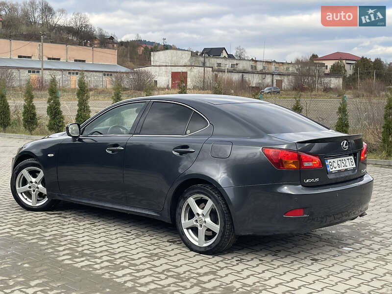 Седан Lexus IS 2007 в Турці