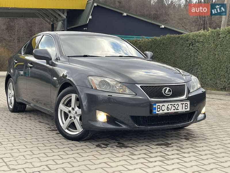 Седан Lexus IS 2007 в Турці