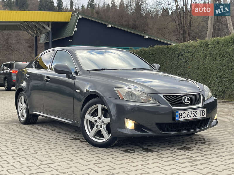 Седан Lexus IS 2007 в Турці