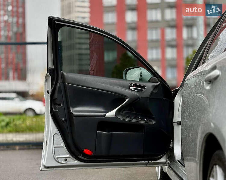 Седан Lexus IS 2007 в Києві фото 16 Седан Lexus IS 2007 в Києві