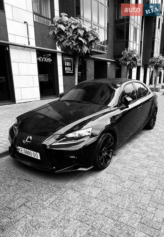 Седан Lexus IS 2013 в Хмельницькому