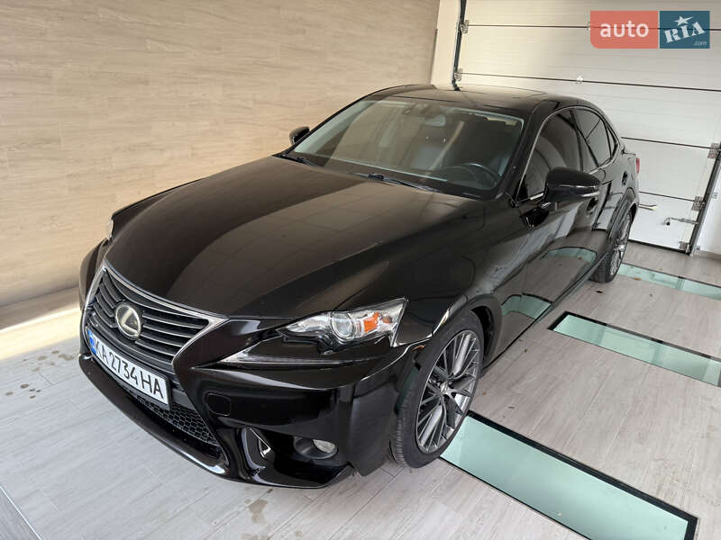 Седан Lexus IS 2013 в Миколаєві