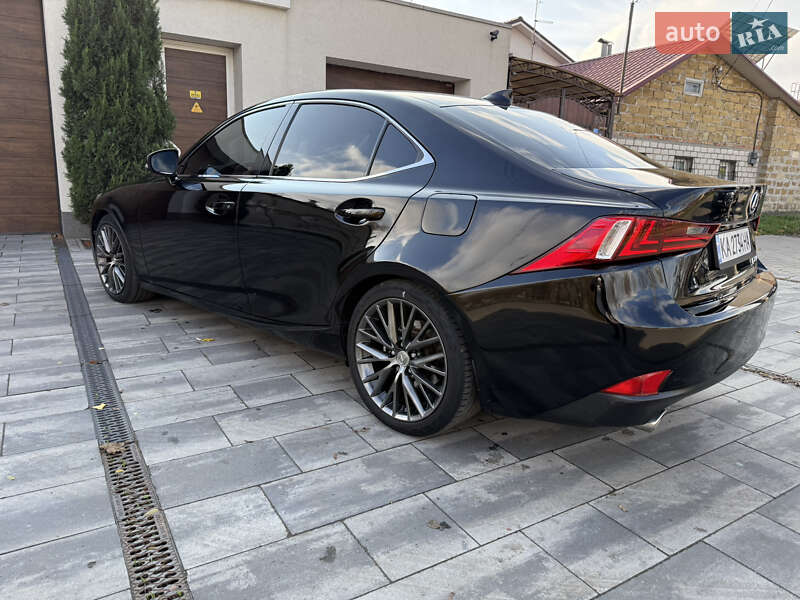 Седан Lexus IS 2013 в Миколаєві