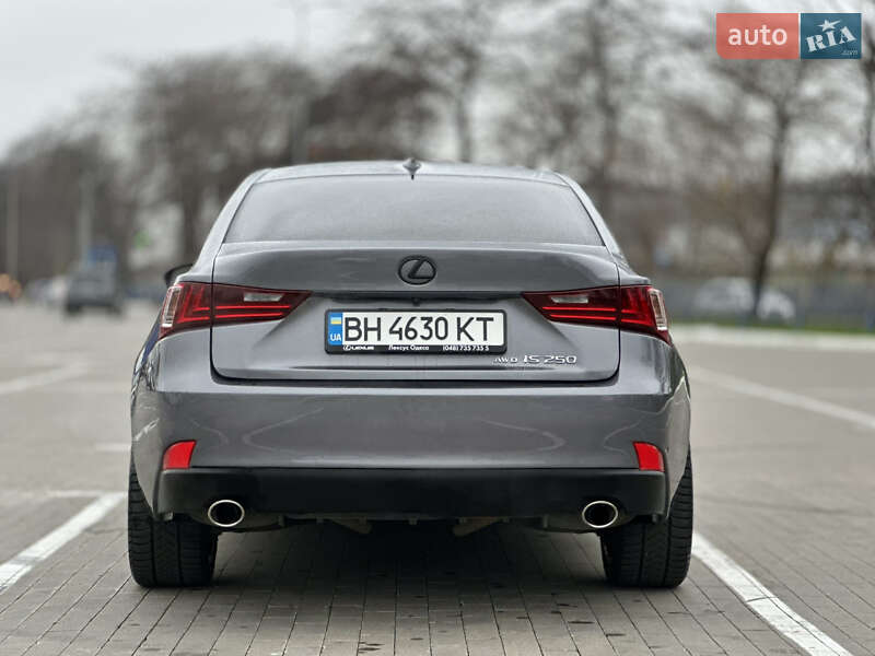 Седан Lexus IS 2013 в Одесі