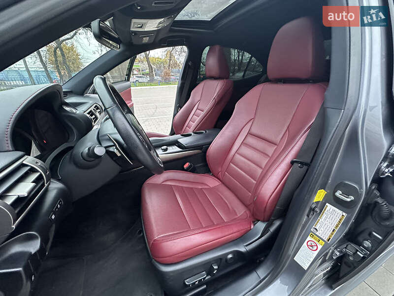 Седан Lexus IS 2013 в Одесі