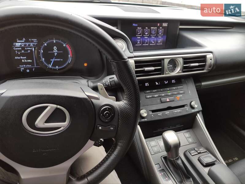 Седан Lexus IS 2016 в Запорожье