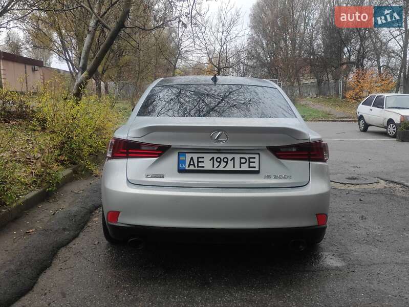 Седан Lexus IS 2016 в Запорожье