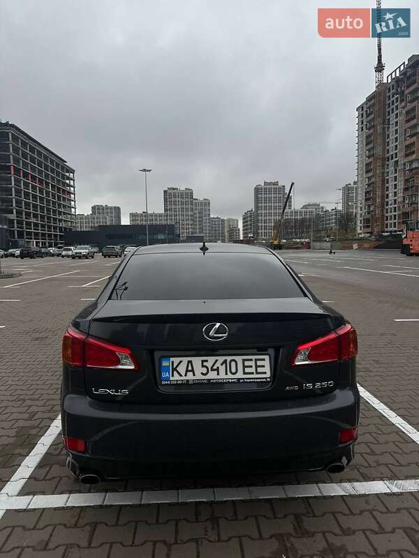 Седан Lexus IS 2010 в Києві фото 11 Седан Lexus IS 2010 в Києві