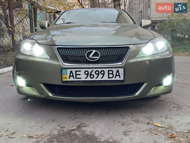 Седан Lexus IS 2006 в Днепре