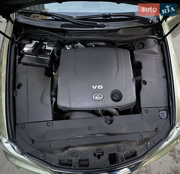 Седан Lexus IS 2006 в Днепре