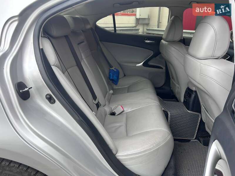 Седан Lexus IS 2008 в Києві фото 9 Седан Lexus IS 2008 в Києві