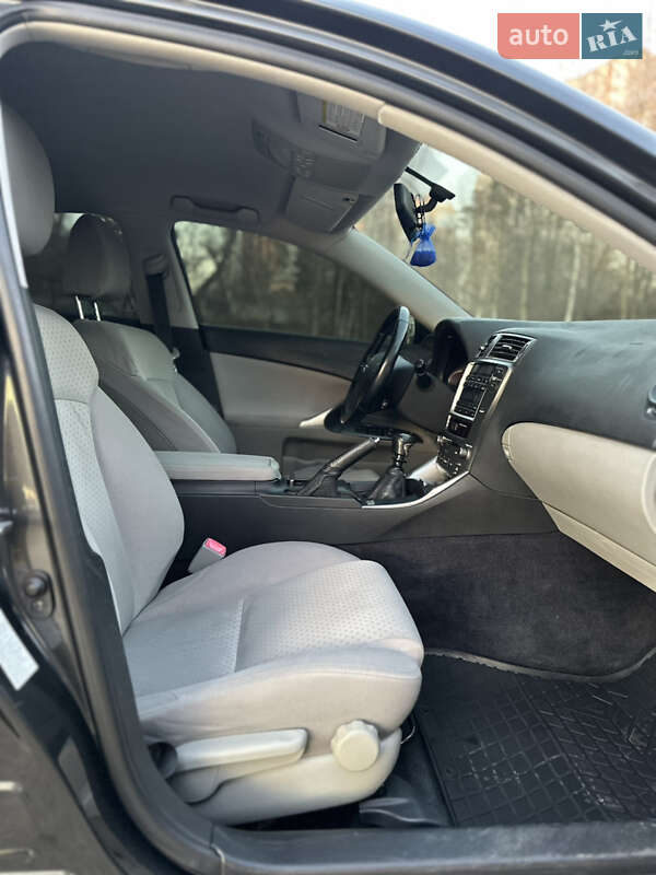 Седан Lexus IS 2007 в Києві фото 14 Седан Lexus IS 2007 в Києві