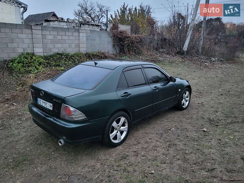 Седан Lexus IS 1999 в Каменском
