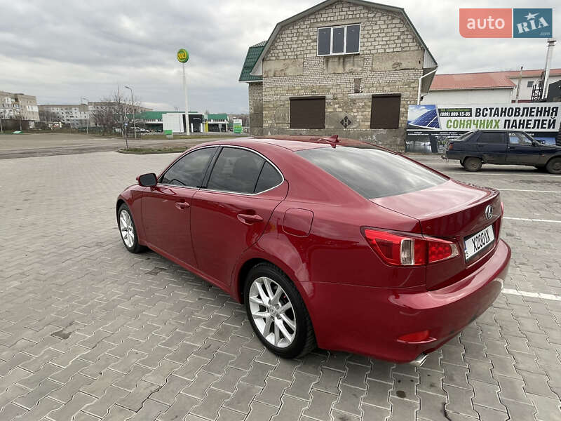 Седан Lexus IS 2013 в Вознесенську