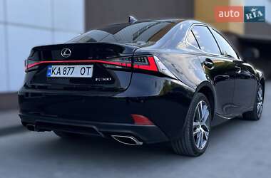 Седан Lexus IS 2020 в Львове