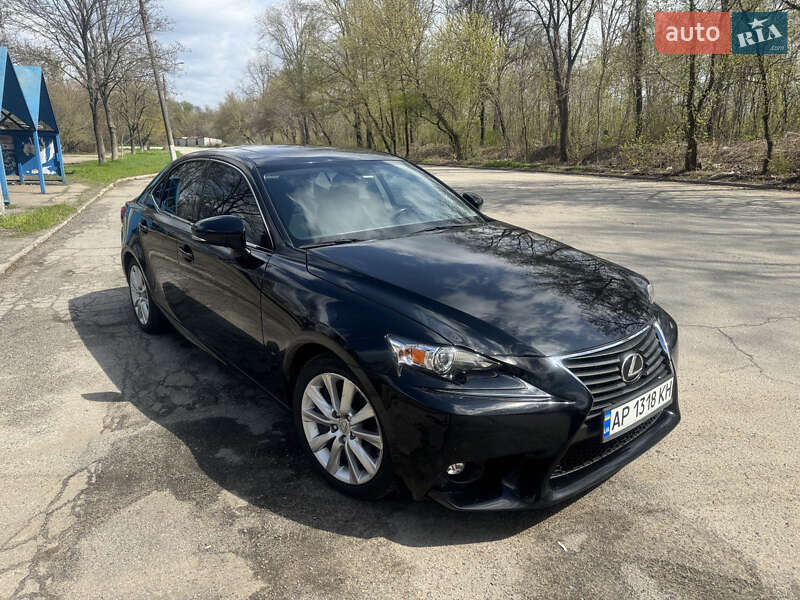 Седан Lexus IS 2016 в Запоріжжі