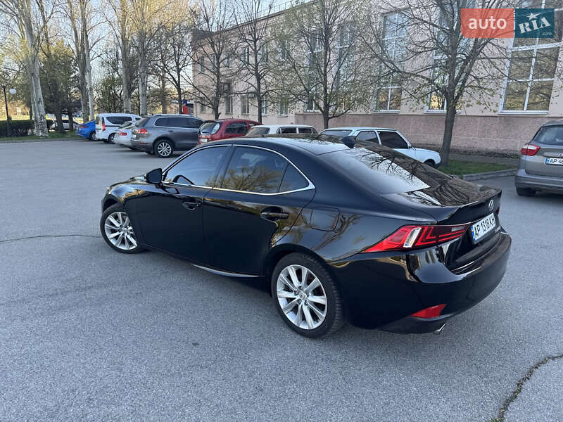 Седан Lexus IS 2016 в Запоріжжі