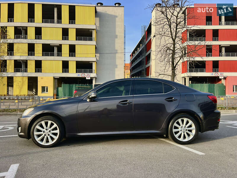 Седан Lexus IS 2008 в Києві