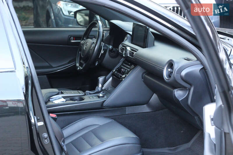 Седан Lexus IS 2021 в Одессе