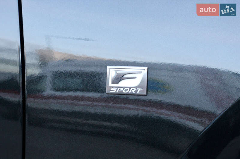 Седан Lexus IS 2021 в Одессе