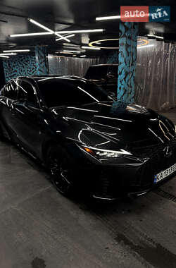 Седан Lexus IS 2024 в Киеве