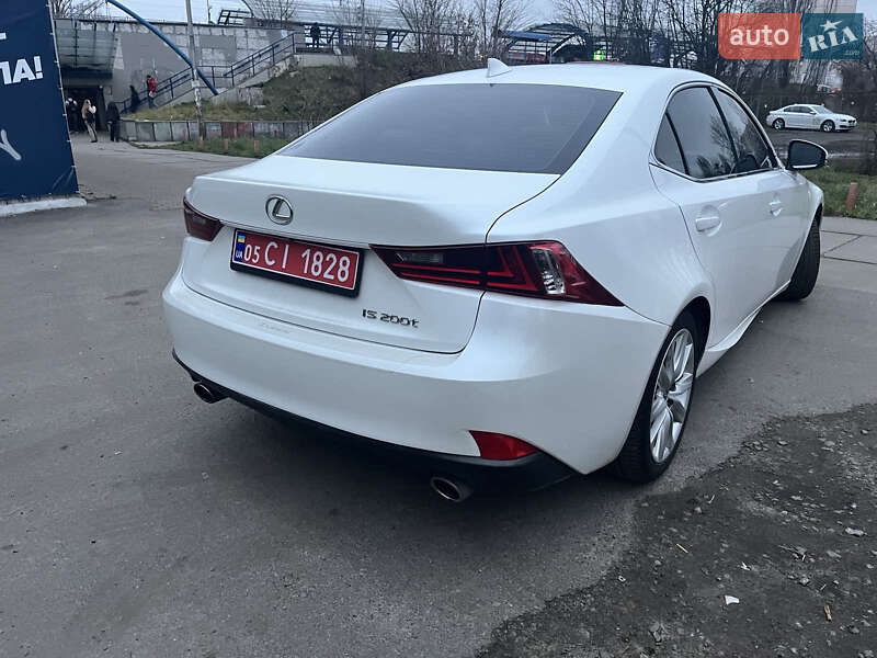 Седан Lexus IS 2016 в Киеве