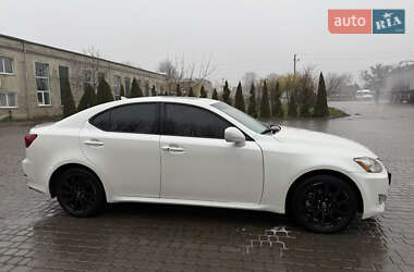 Седан Lexus IS 2006 в Ильинцах