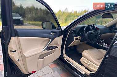 Седан Lexus IS 2006 в Ивано-Франковске