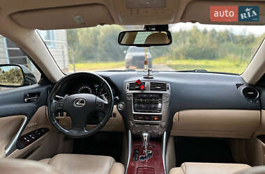 Седан Lexus IS 2006 в Ивано-Франковске